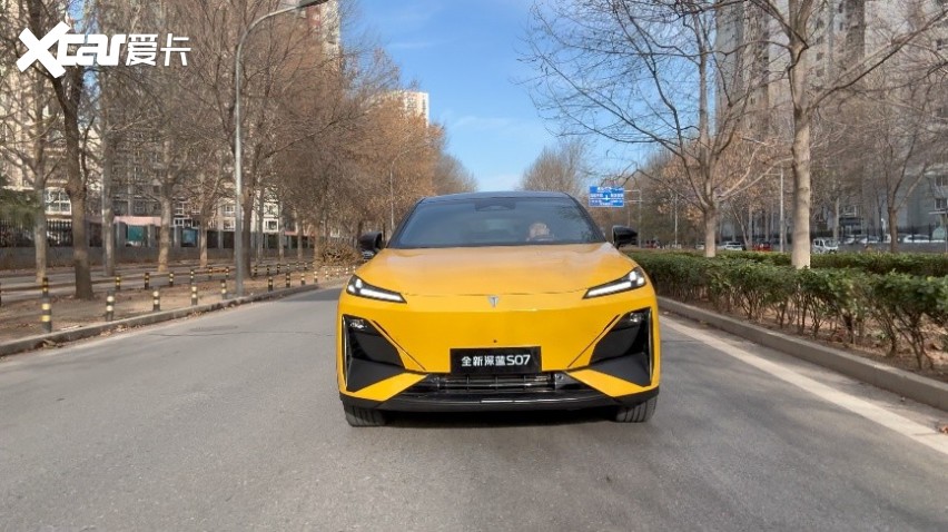 全新深蓝S07长续航版：630km+华为ADS SE，真的太香了
