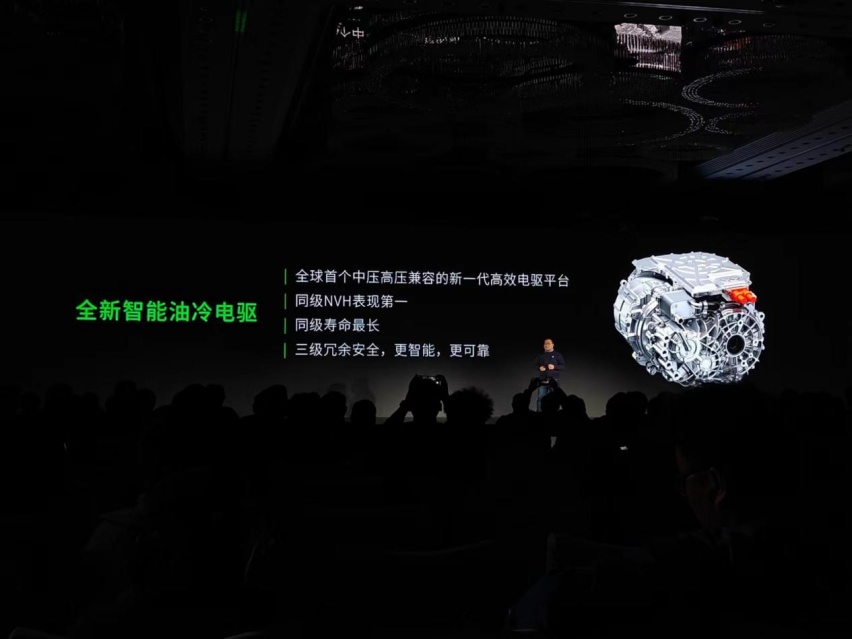 零跑 C10：「车中小米」「半价理想」