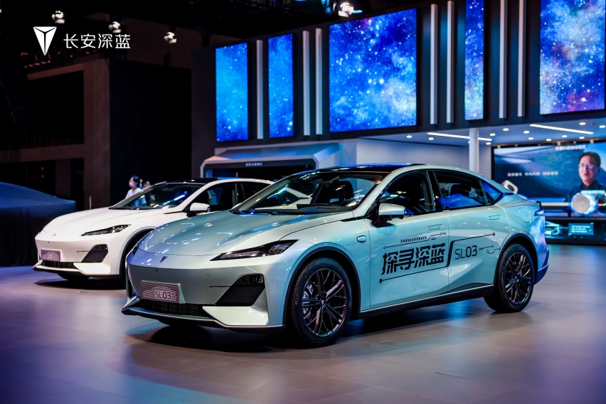 正面硬刚特斯拉Model 3，长安深蓝SL03有多少胜算？