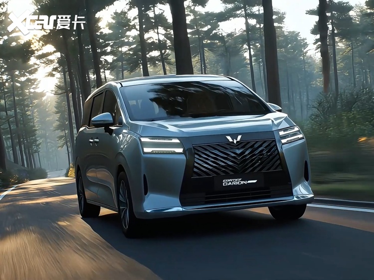 置换补贴价7.10万起！五菱星光730正式上市，三种动力系统