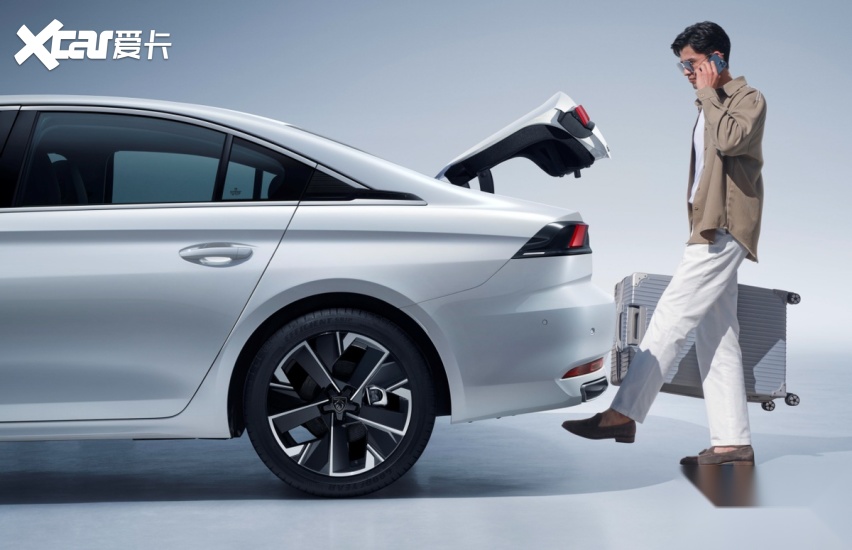 东风标致新508L标配即旗舰，购车享四重旗舰尊享礼遇