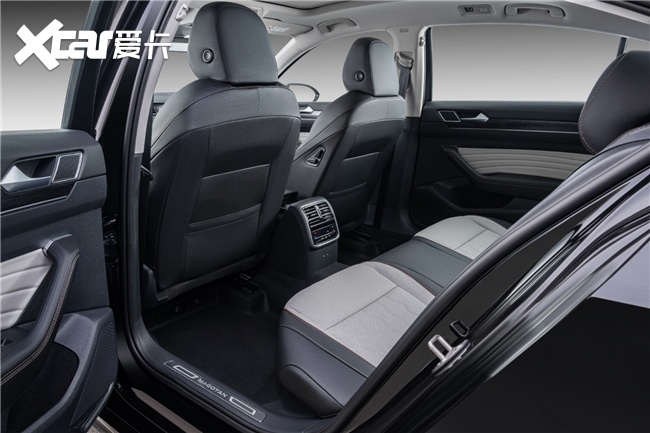 迈腾3000万辆甄选款，细节舒适升级！