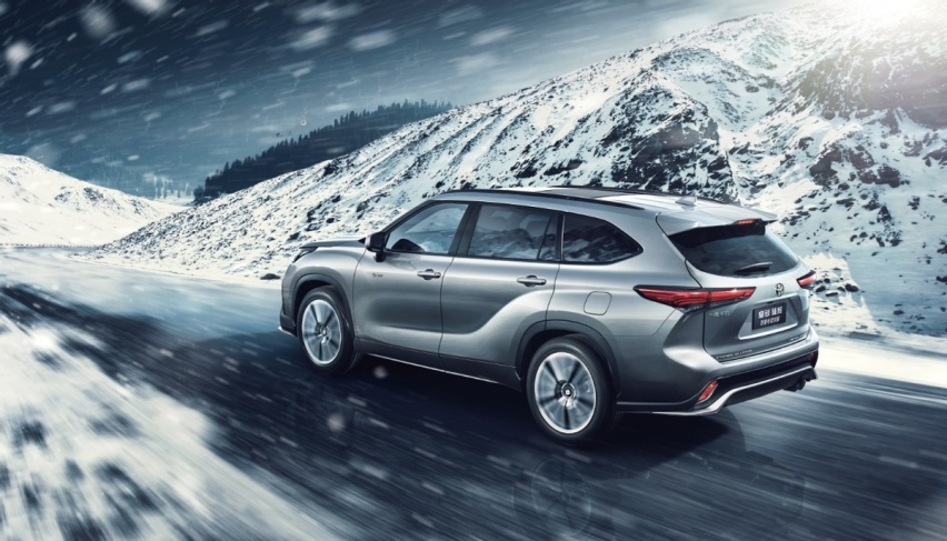预算20多万买中型SUV 大众途观L Pro与丰田皇冠陆放怎么选？