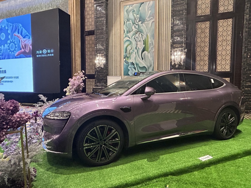 智界R7实车曝光，长近5米+496马力，配华为乾崑智驾+途灵底盘
