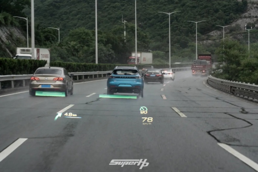 成都车展当红SUV——WEY摩卡试驾体验
