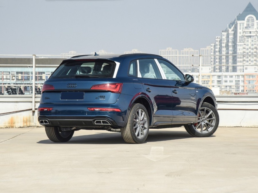 中型豪华SUV该选谁，特斯拉Model Y对比奥迪Q5L