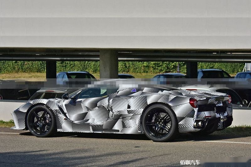 ferrari-laferrari-mula-fotos-espia-202072303-1603959032_3.jpg