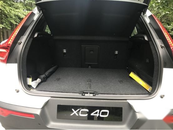 试驾 | 何为面面俱到？XC40能超越XT4和Q3的不仅仅是