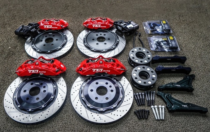 改装案例，凯迪拉克XT6升级TEI Racing前6后S4刹车卡钳套装