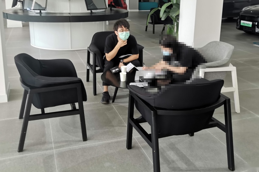 探访4S店：钱都准备好了，为何看完车后被销售实力劝退？