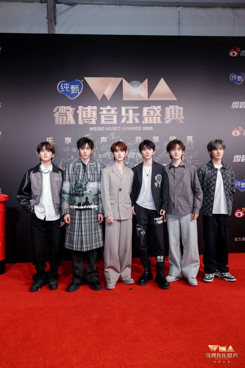 王嘉尔，薛凯琪，时代少年团，白举纲，这些明星，指定座驾竟是他