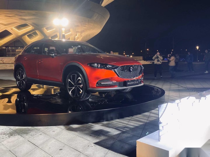 别让我推荐车型 除非你选全新马自达CX-4