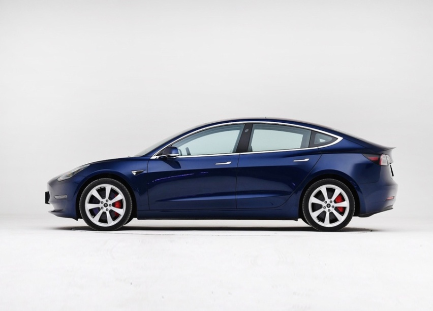 作为特斯拉最便宜的车型，特斯拉Model 3 品质如何