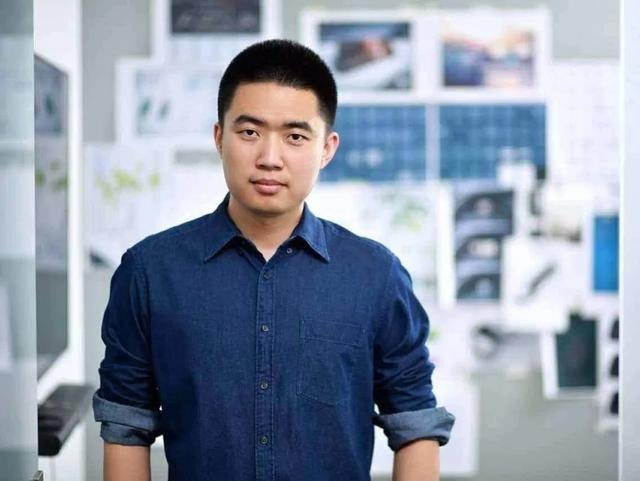 两次“灭顶之灾”三句“TMD”，李想他急了