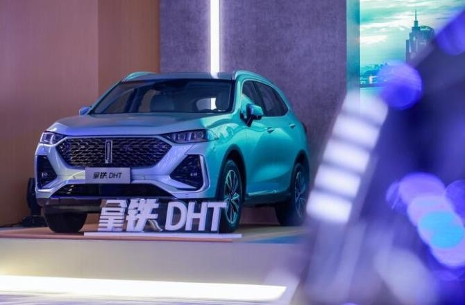 新知达人, 超长续航1000km 拿铁DHT上市 15.98万起 香吗？