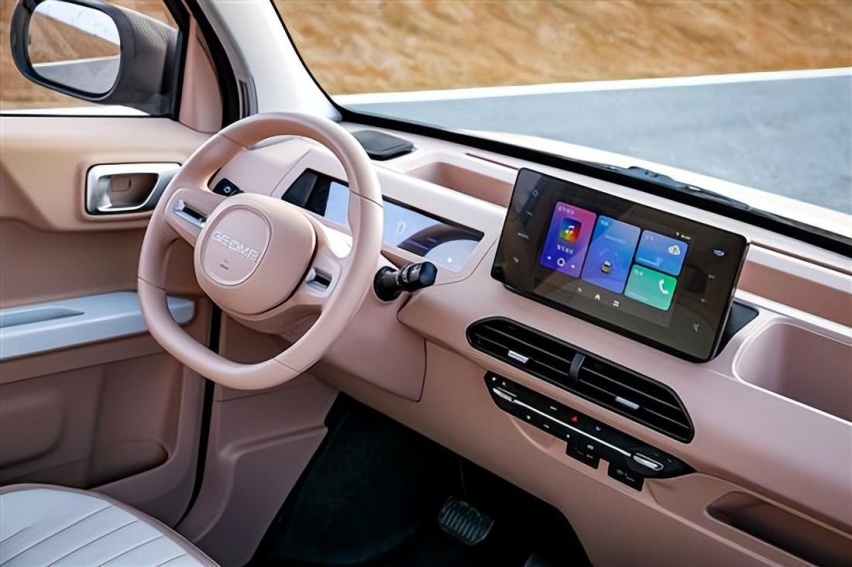 吉利入局微型纯电动车市场，熊猫mini能否取代宏光MINI EV？
