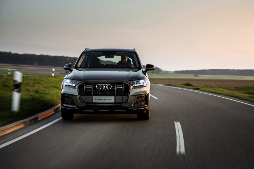 3.0T+V6还标配7座，全新奥迪Q7真是又大又强