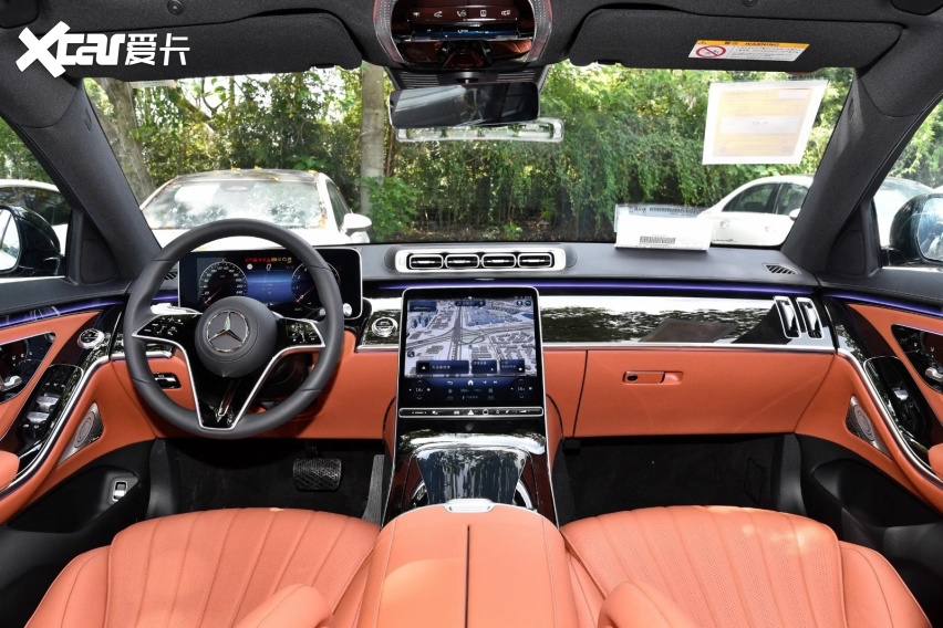 新款奔驰s来了 "晾衣架"成日行灯?