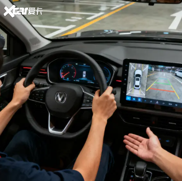 新手停车总剐蹭？2025 年这几招太实用，看完就能会