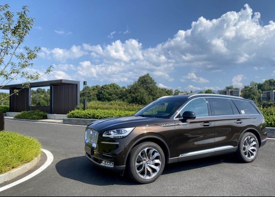 试驾国产飞行家：起步价不到51万的3.0T V6，真香！