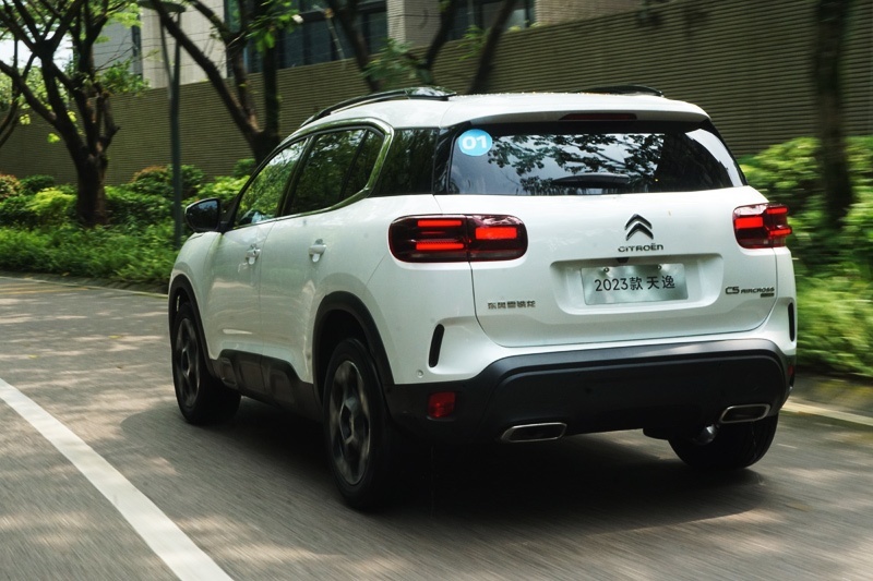 浪漫和实用并存 试驾雪铁龙新天逸C5 AIRCROSS