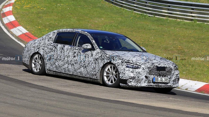 new-mercedes-maybach-s-class-spy-photo (1).jpg