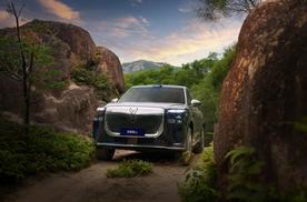 岚图泰山OTA升级！华为乾崑智驾V4.1满配推送，商务越野双在线