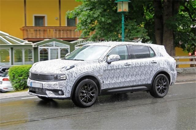 领克版XC90谍照曝光，七座中大型ＳＵＶ，若22万起售会香吗？