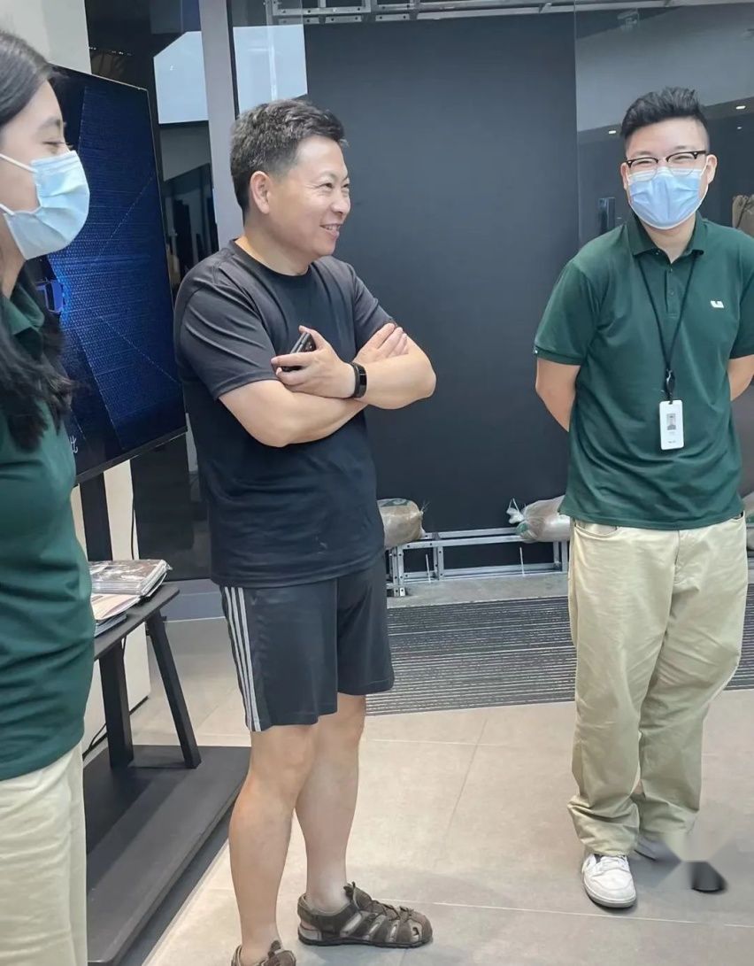 问界M7再掀热潮，重申不造车的华为反而更可怕