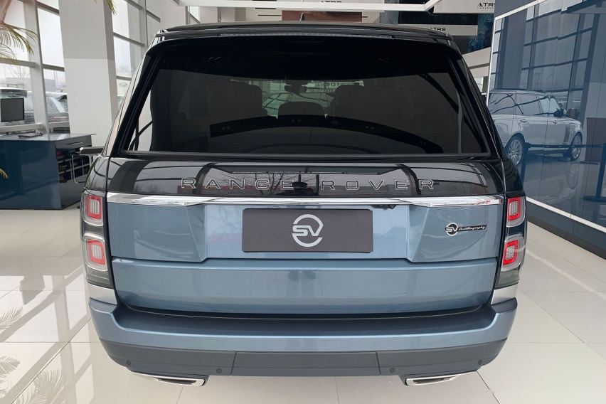 富豪座驾 700Nm V8增压动力 路虎揽胜SVA巅峰创世加长版
