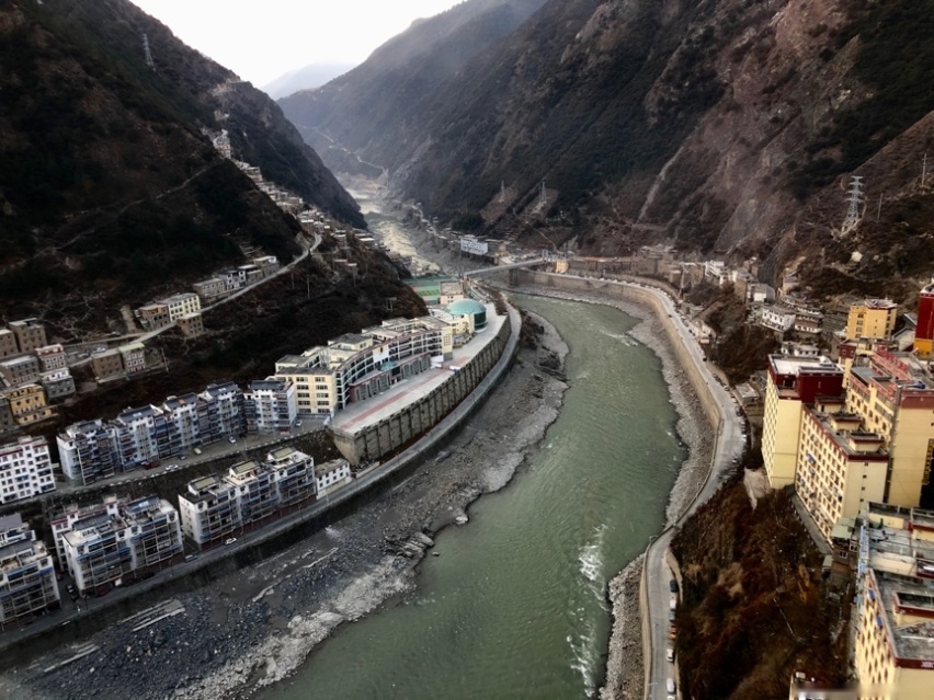旅朋友丨冬日自驾理塘，探寻丁真家乡