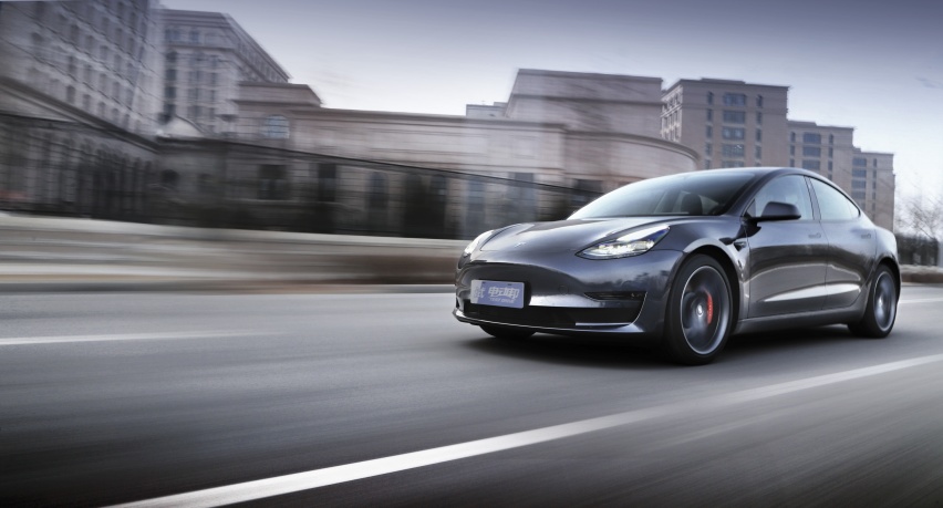 入手的最佳时机?——深度试驾特斯拉Model 3高性能版