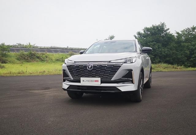 新款长安CS55PLUS预售10.69-12.19万，不贵？