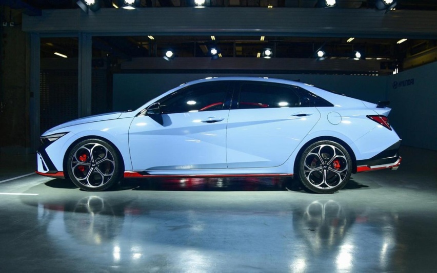 还买啥TYPE R！现代高性能车伊兰特N只需25.98万，能5.3秒就
