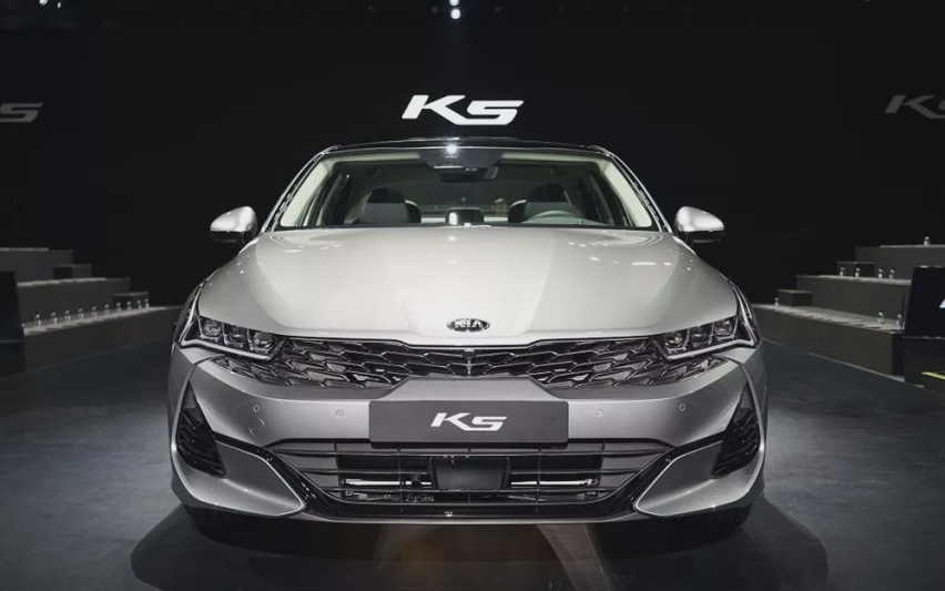 起亚全新K5韩国首发，这设计能救一救销量吗？