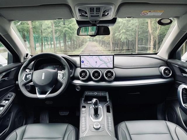 年轻座驾还能玩出什么新花样？2021款WEY VV5秀给你看