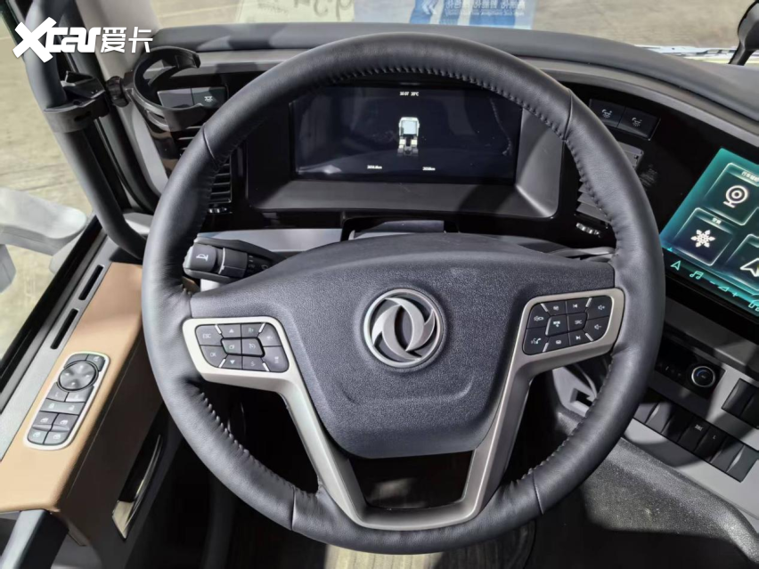 不玩虚的！东风天龙GX智能干线牵引车助新手秒变老司机