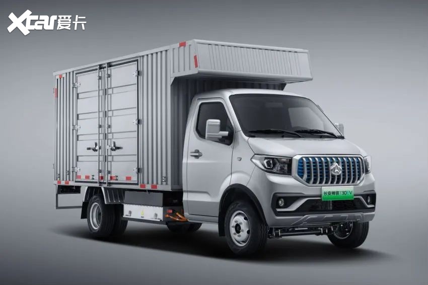 作为一台厢式货车,长安神骐t30ev采用了大容量货箱设计,最大额载1.