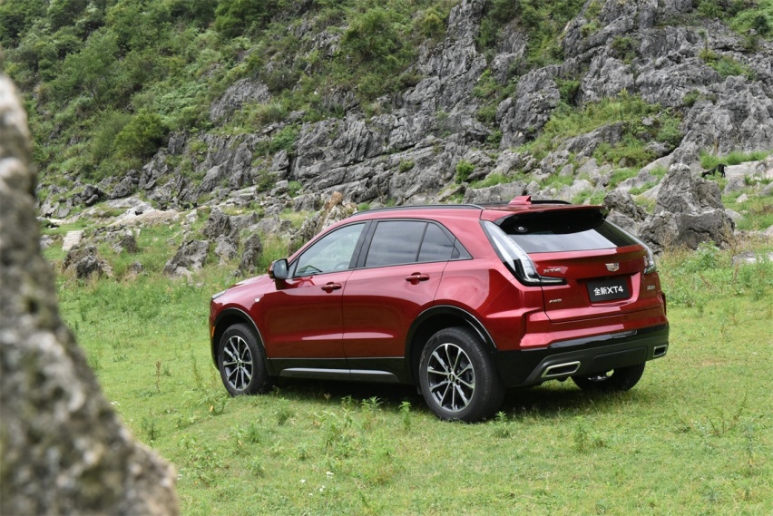 22万+买豪华SUV！这新车起步就211马力 智能配置还拉满！