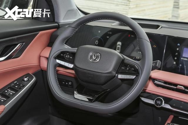 长安CS75 PLUS冠军版上市，标配L2级辅助驾驶，售价12.19万