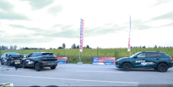 风行T5 EVO荣登TOP Safety年度5大成功挑战车型榜