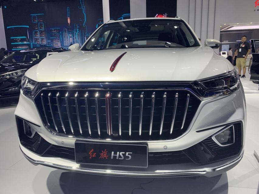 红旗品牌首款SUV，红旗HS5不是靠情怀，还有“硬实力”