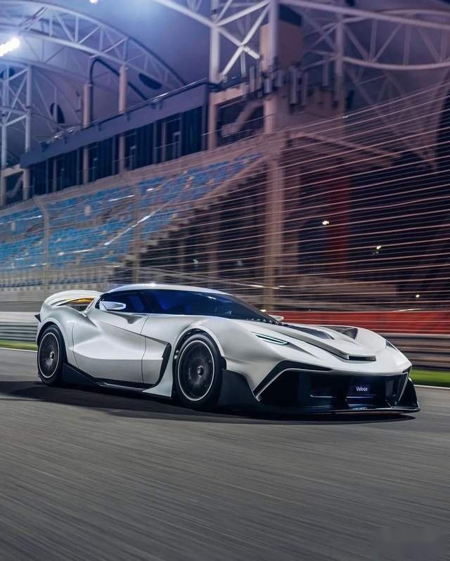 Veloqx Fangio F125 TDE亮相亚斯码头赛道