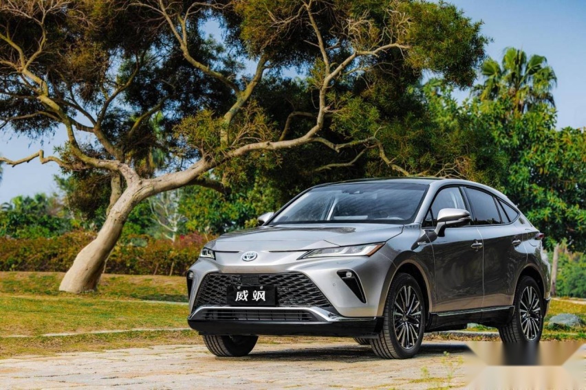 试驾官丨这台丰田“最美SUV”，竟然还这么好开？