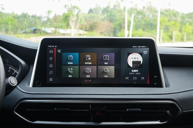 试驾上汽MAXUS D90 Pro，哈弗H9竟然给我让路