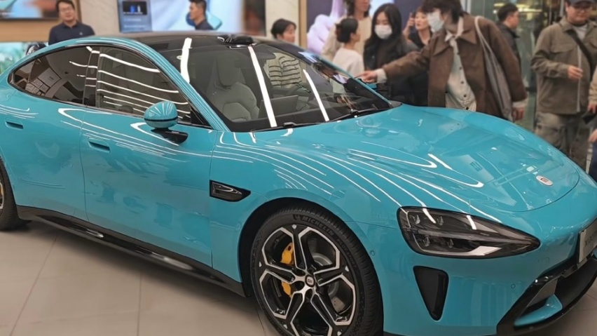 小米首款车型SU7后天上市，资本市场昨天却沸腾了