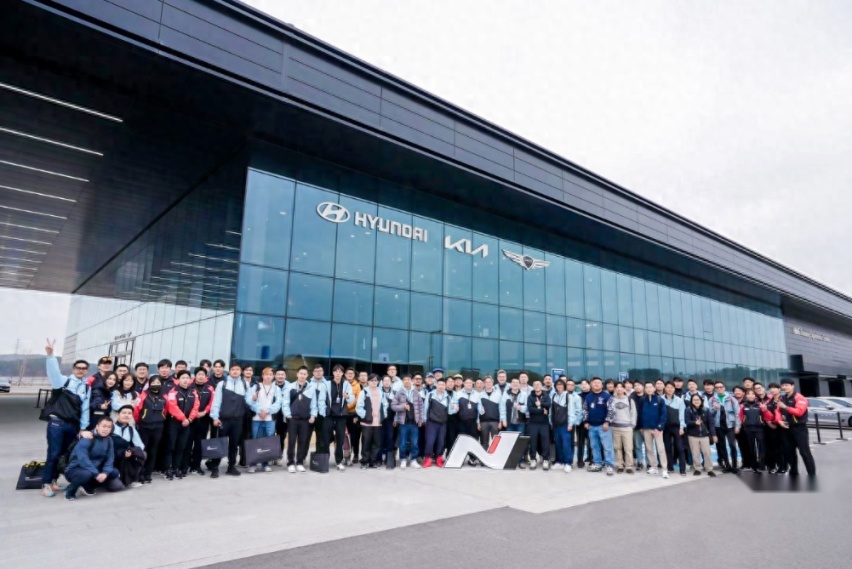 现代汽车N品牌IONIQ 5 N 韩国驾驭体验之旅驭电开跑