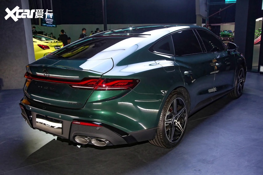 配贯穿式双联屏 MG7内饰正式亮相 科技感十足