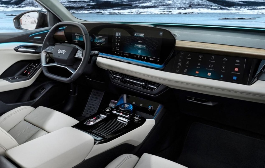 2025款奥迪Q6 e-tron，全新PPE纯电平台首款车型，与国产Q