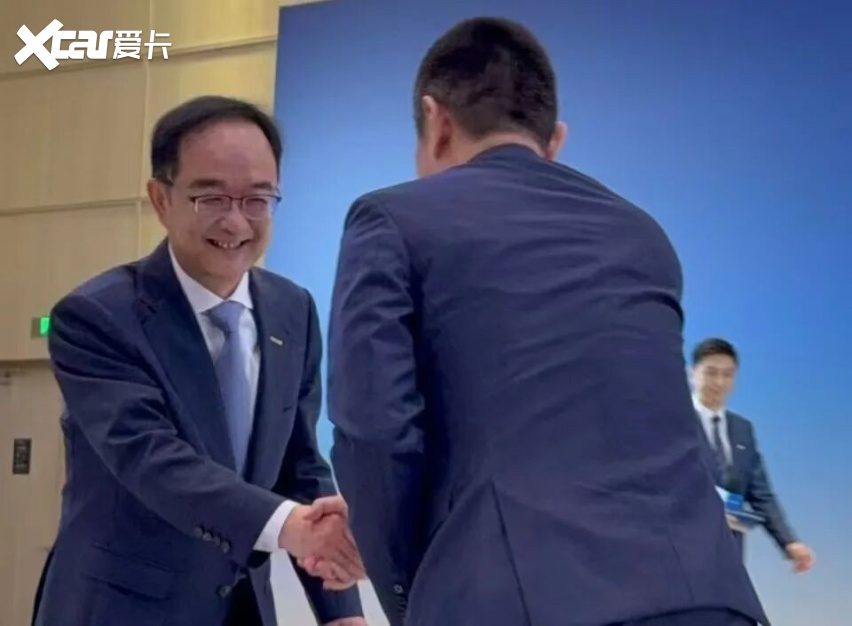 从吉利与蔚来充换电双向入股，看“新共生”的第三种答案